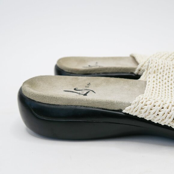 Vintage 90s LifeStride White Woven Wedge Sandals - Picture 6 of 10